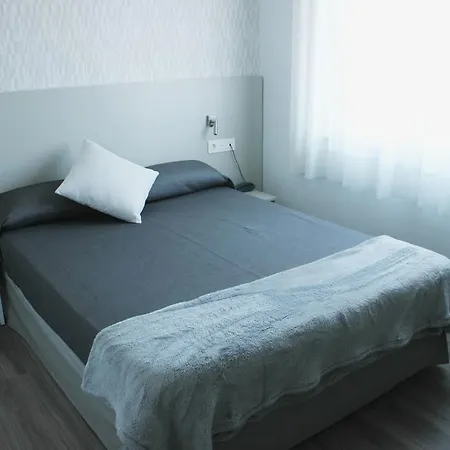 Residencia D'investigadors Hostel *